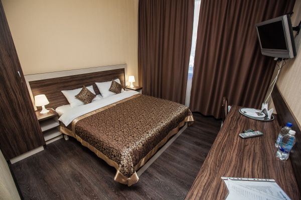 Fox Hotel (Barnaul)